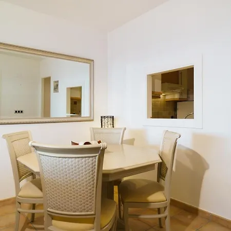 Arlequin Apartment
